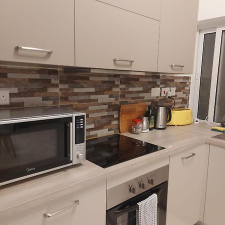 Central Apartment In Swieqi Is-Swieqi Dış mekan fotoğraf
