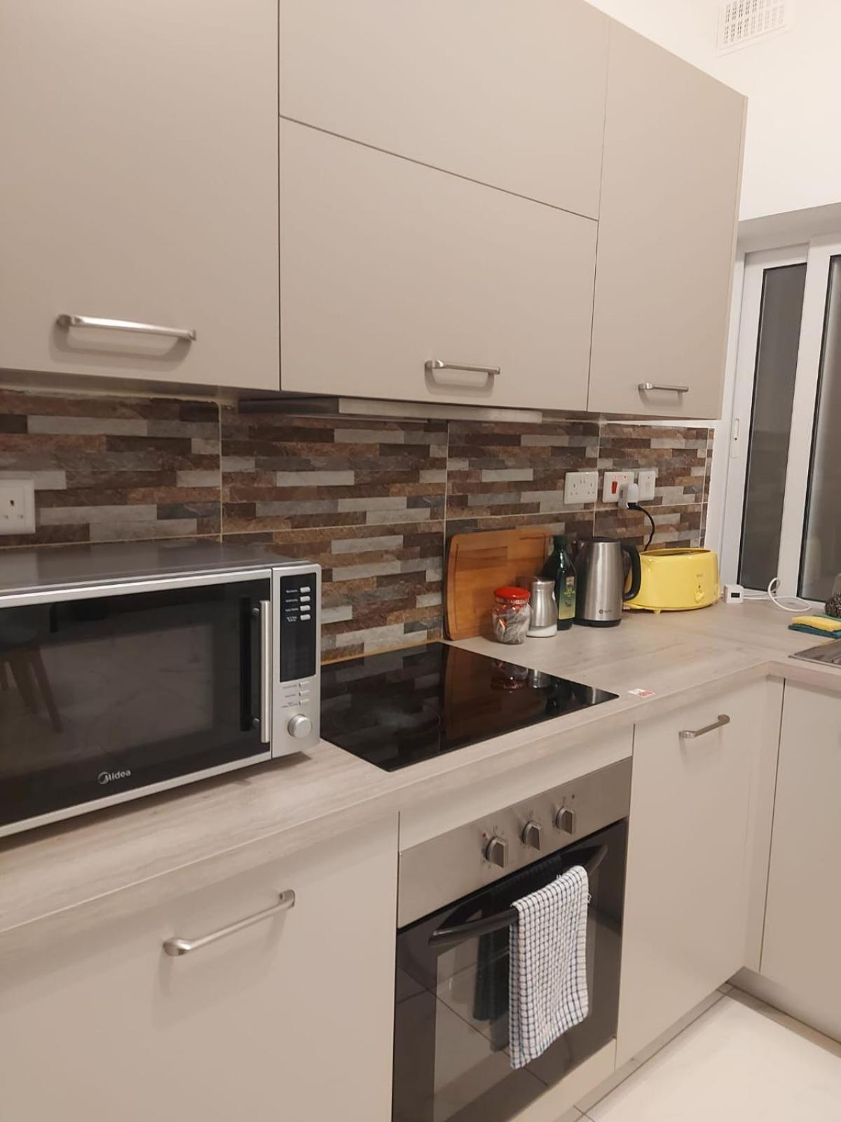 Central Apartment In Swieqi Is-Swieqi Dış mekan fotoğraf